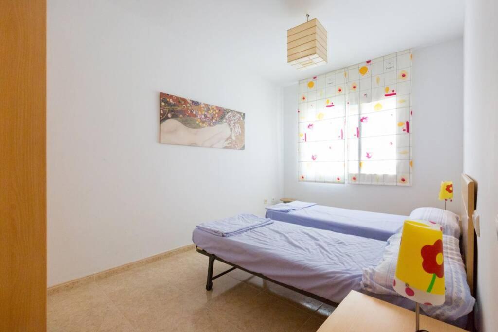 SAN CARLOS - Apartamento de dos dormitorios con piscina comunitaria Alcanar Exterior foto